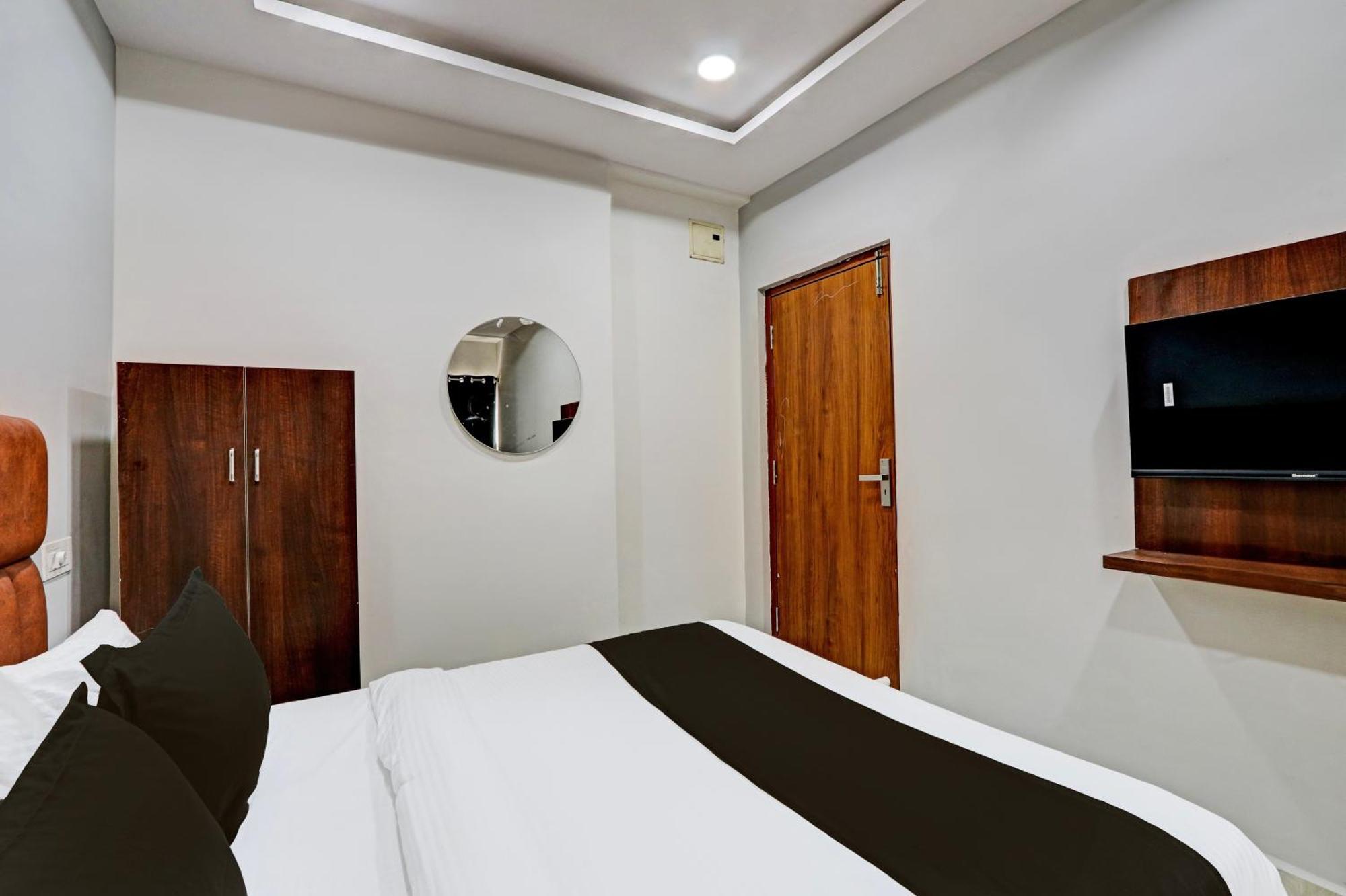 Super Hotel O Lavish Tranquil Hajdarábád Exteriér fotografie